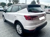 Usado Seat Arona Reference 95 CV (69 kW) 2021 Blanco SUV