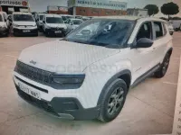 Usado Jeep Avenger 100 CV (73 kW) 2024 Blanco SUV