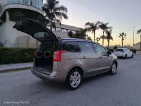 Usado Peugeot 5008 Sport 150 CV (110 kW) 2010 Marrón Monovolumen