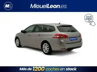 Usado Peugeot 308 Style 102 CV (75 kW) 2020 Gris / plata Familiar
