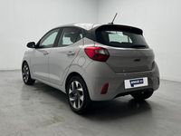 Usado Hyundai i10 67 CV (49 kW) 2023 Gris Utilitario
