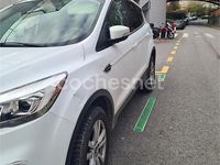 Usado Ford Kuga Trend 120 CV (88 kW) 2019 Blanco SUV