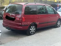 Usado Seat Alhambra Reference 150 CV (110 kW) 2006 Rojo Monovolumen