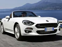 Usado Fiat 124 Spider Lusso 140 CV (102 kW) 2018 Gris Descapotable