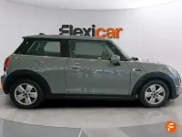 Usado Mini ONE 102 CV (75 kW) 2020 Gris Utilitario