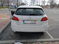 Usado Peugeot 308 Active 100 CV (73 kW) 2021 Blanco Berlina