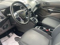 Usado Ford Tourneo Connect Titanium 100 CV (73 kW) 2018 Gris / plata Monovolumen