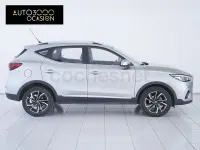 Usado MG ZS Comfort 111 CV (81 kW) 2023 Gris / plata SUV