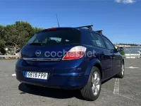 Usado Opel Astra Cosmo 150 CV (110 kW) 2007 Azul Berlina