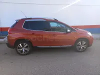 Usado Peugeot 2008 Allure 92 CV (67 kW) 2014 Granate SUV