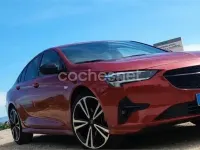 Usado Opel Insignia GS Line 174 CV (127 kW) 2022 Granate Berlina