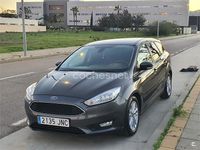 Usado Ford Focus Trend 125 CV (91 kW) 2016 Gris / plata Familiar