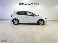 Usado Skoda Fabia Selection 95 CV (69 kW) 2024 Blanco Berlina