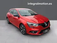 Usado Renault Mégane IV LIMITED 140 CV (102 kW) 2019 Rojo