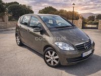 Usado Mercedes A180 Urban 109 CV (80 kW) 2012 Marrón Berlina