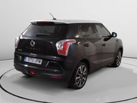 Usado Ssangyong (KGM) Tivoli 128 CV (94 kW) 2016 Negro SUV