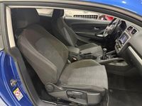 Usado VW Scirocco 140 CV (102 kW) 2010 Azul Coupe
