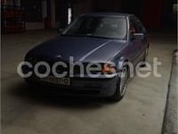 Usado BMW 320 136 CV (100 kW) 1999 Azul Berlina
