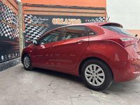 Usado Hyundai i30 101 CV (74 kW) 2015 Burdeos Utilitario