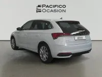 Usado Skoda Scala Selection 115 CV (84 kW) 2024 Blanco Utilitario