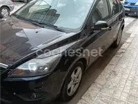 Usado Ford Focus Trend 109 CV (80 kW) 2008 Negro Berlina