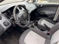 Usado Seat Ibiza 70 CV (51 kW) 2010 Blanco Berlina