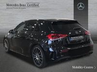 Usado Mercedes A180 AMG line 116 CV (85 kW) 2021 Negro cosmos Utilitario