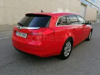 Usado Opel Insignia Edition 130 CV (95 kW) 1992 Rojo Familiar