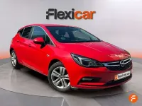 Usado Opel Astra 125 CV (91 kW) 2018 Rojo Utilitario