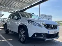 Usado Peugeot 2008 Allure 120 CV (88 kW) 2018 Blanco SUV