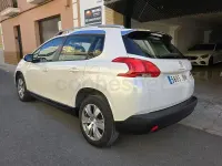 Usado Peugeot 2008 Active 92 CV (67 kW) 2015 Blanco SUV