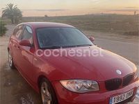 Usado BMW 118 122 CV (89 kW) 2005 Rojo Utilitario