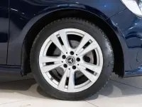 Usado Mercedes A180 122 CV (89 kW) 2017 Azul Utilitario