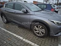 Usado Infiniti Q30 Premium 156 CV (114 kW) 2016 Gris / plata Berlina