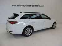 Usado Seat Leon Style 150 CV (110 kW) 2020 Blanco Familiar