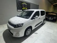 Usado Citroën Berlingo Business Class 102 CV (75 kW) 2022 Blanco Monovolumen