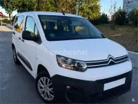 Usado Citroën Berlingo Feel 102 CV (75 kW) 2022 Blanco Monovolumen