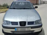 Usado Seat Cordoba Stella 90 CV (66 kW) 2000 Blanco Berlina