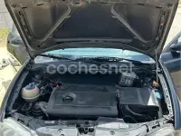 Usado Seat Ibiza Stella 75 CV (55 kW) 2003 Negro Utilitario