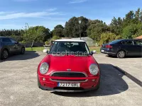 Usado Mini ONE 90 CV (66 kW) 2002 Rojo Utilitario