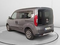 Usado Fiat Doblò Trekking 121 CV (88 kW) 2022 Gris Monovolumen