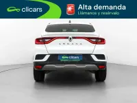 Usado Renault Arkana Zen 140 CV (102 kW) 2022 Blanco SUV