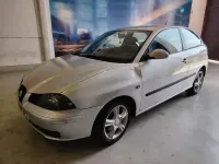Usado Seat Ibiza Sport 100 CV (73 kW) 2005 Gris / plata Utilitario