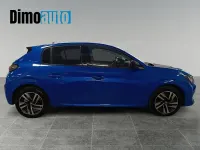 Usado Peugeot 208 Allure 100 CV (73 kW) 2023 Azul Utilitario