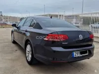 Usado VW Passat Edition 120 CV (88 kW) 2018 Negro Berlina