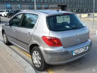 Usado Peugeot 307 90 CV (66 kW) 2004 Gris / plata Berlina