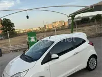 Usado Ford Ka 69 CV (50 kW) 2014 Blanco Berlina
