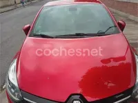 Usado Renault Clio IV Zen 90 CV (66 kW) 2017 Rojo Berlina