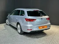 Usado Seat Leon XCELLENCE 130 CV (95 kW) 2020 Gris / plata Familiar
