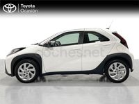 Usado Toyota Aygo X Play 72 CV (52 kW) 2022 Blanco SUV